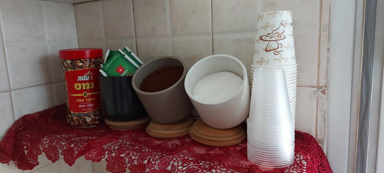 אירוח על הים Appartement Haifa Buitenkant foto