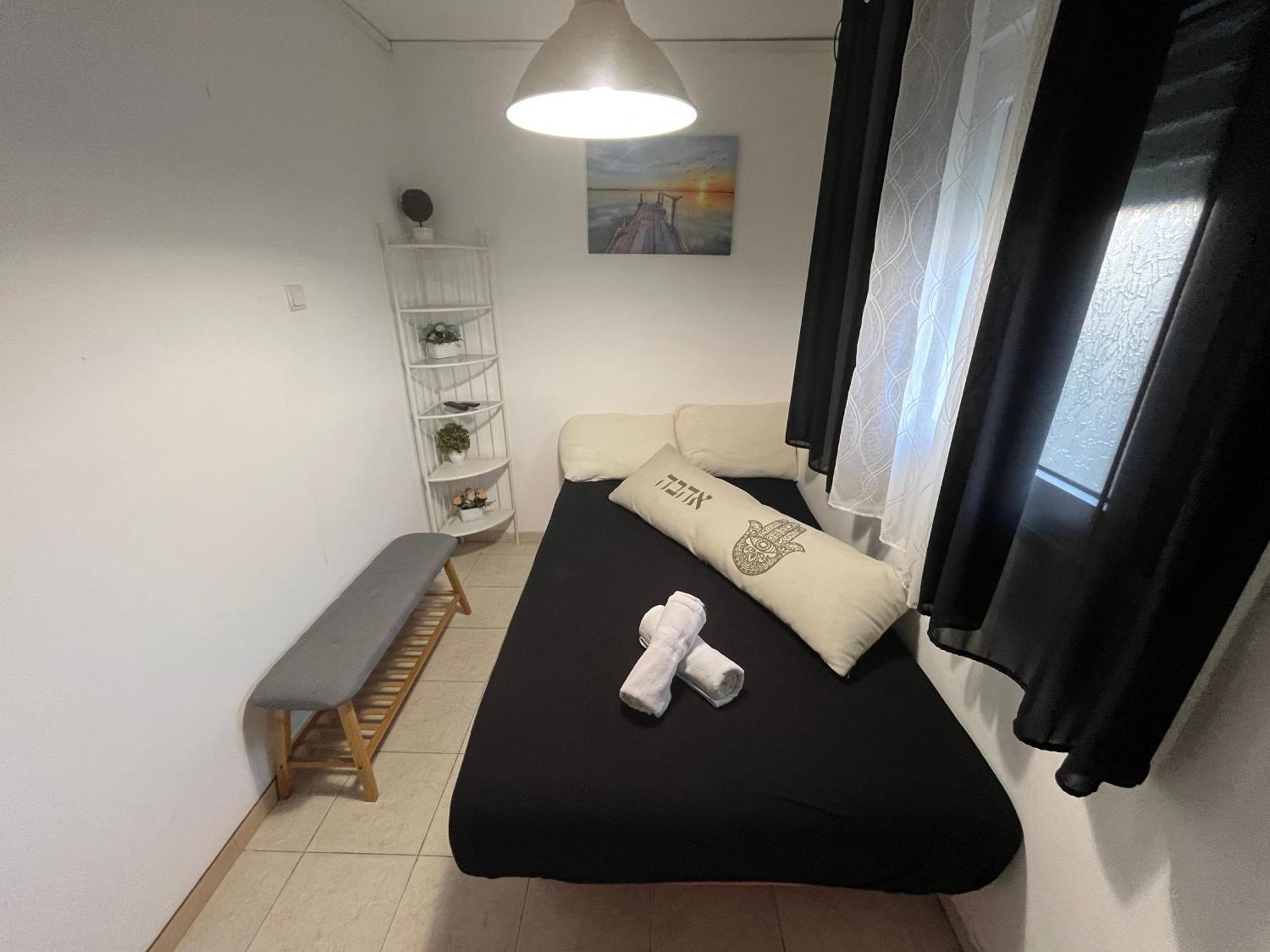 אירוח על הים Appartement Haifa Buitenkant foto